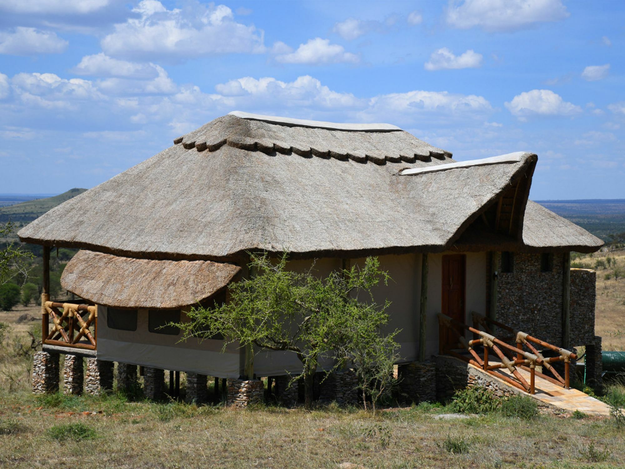 Serengeti Safari Lodge Exteriör bild